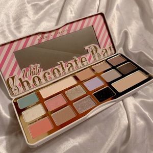 Too Faced: White Chocolate Bar. Eyeshadow Palette.